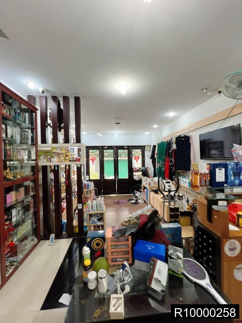 🔥 NHÀ GIẢM GIÁ SỐC, CHỈ CÒN 11.8 Tỷ - HẺM XE TẢI QUẬN 10