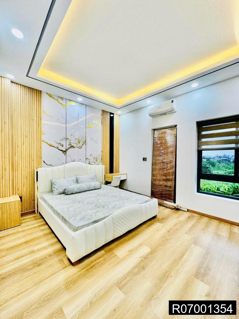 🔥 SIÊU PHẨM NHÀ ĐẸP CÓ THANG MÁY QUẬN 7, CẠNH PHÚ MỸ HƯNG, CHỈ 13.5 Tỷ!